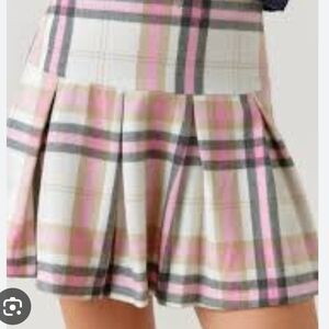 Francesca's Collections Pink and Cream Plaid Pleated Mini Skirt